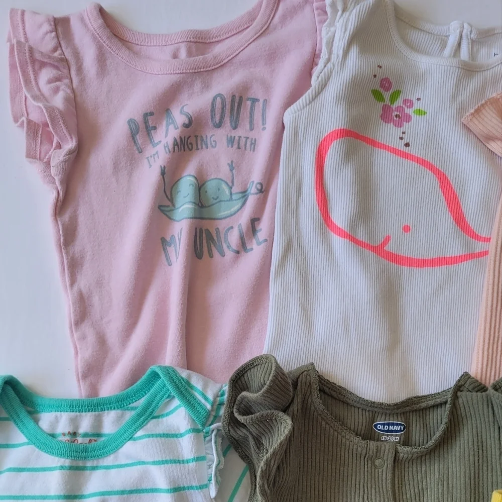 Six Baby Bodysuits - Picture 5 of 7